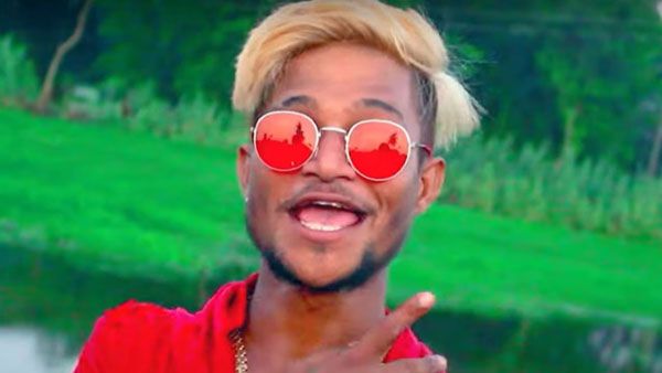 మైనర్ బాలికపై రేప్.. ఫోటోలు సోషల్ మీడియాలో పోస్ట్.. యువ గాయకుడి అరెస్ట్