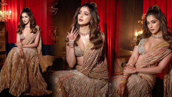 టెంప్ట్ చేసేలా లక్ష్మీ రాయ్ ఎక్స్‌పోజింగ్: జాకెట్ ఉన్నా లేనట్లే ఘోరంగా!