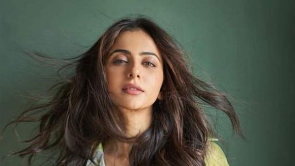 రకుల్‌ను వెంటాడుతున్న ఫెయిల్యూర్స్‌.. ముద్దుగుమ్మ ప్లాన్ బీ ఎంటో తెలుసా?