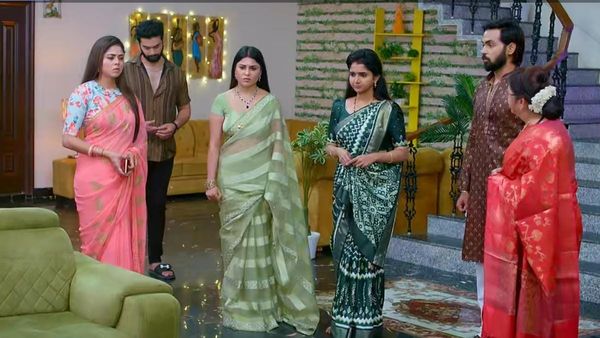 Brahmamudi July 27th: ఆ పాడు పని చేసి మీడియా ముందు స్వప్న రచ్చ.. సెలబ్రిటీల పోజులు కొడుతూ..!