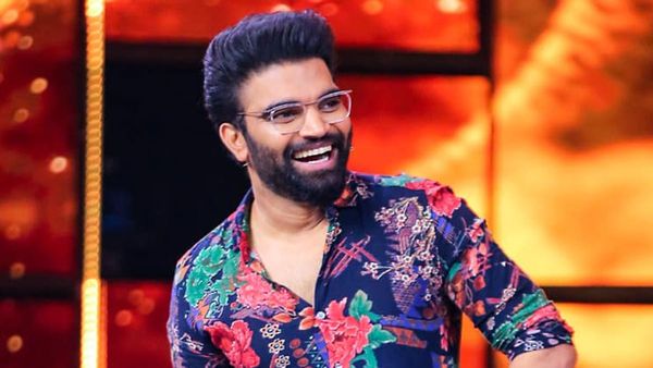 యాంకర్ ప్రదీప్ కాబోయే భార్య ఫొటో: లీక్ చేసిన సీరియల్ నటి