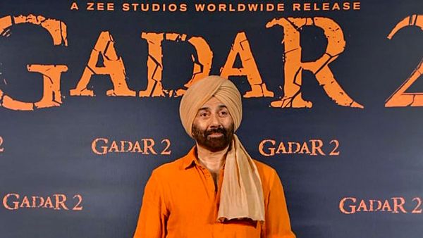 Gadar 2 16 Days Collections: గదర్ 2 సంచలనం.. కేజీఎఫ్ రికార్డు ఖతం.. అన్ని కోట్లు వస్తే బాహుబలి ఔట్