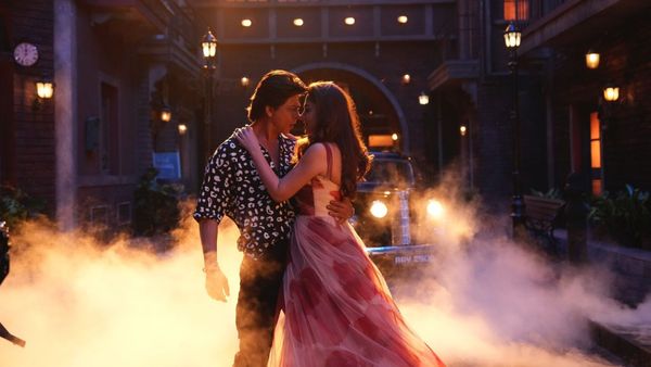 Nayanatara షారుక్‌ ఖాన్ కెమిస్ట్రీ అదుర్స్.. ఛలోనా అంటూ ఫుల్లుగా నయనతార రొమాన్స్