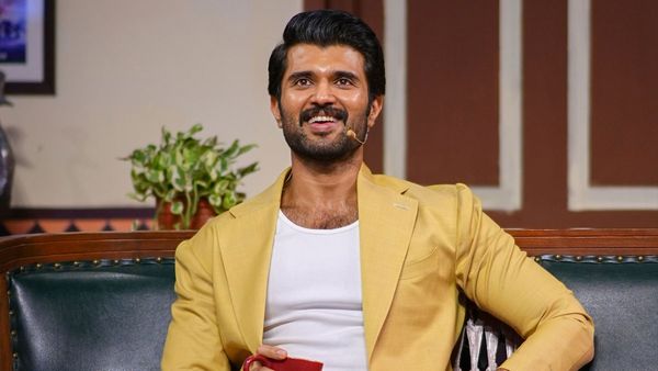 Kushi: విజ‌య్ దేవ‌ర‌కొండ డైరెక్ష‌న్‌లో ఆ హీరో సినిమా... ఎప్పుడు రానుందంటే?