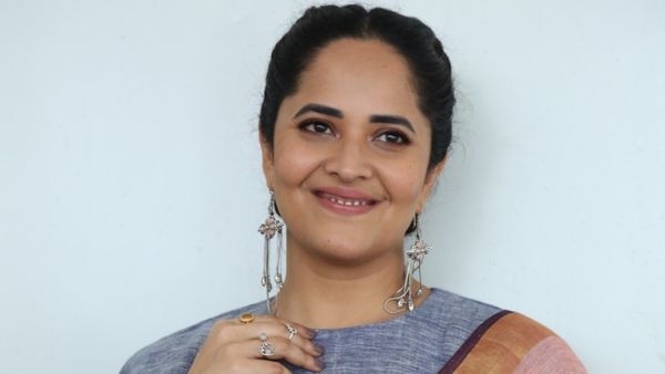 వేశ్యగా చేస్తే బోల్ట్ అంటారా? పెద కాపులో అలా నటించానా? అంటే.. అనసూయ షాకింగ్ కామెంట్స్