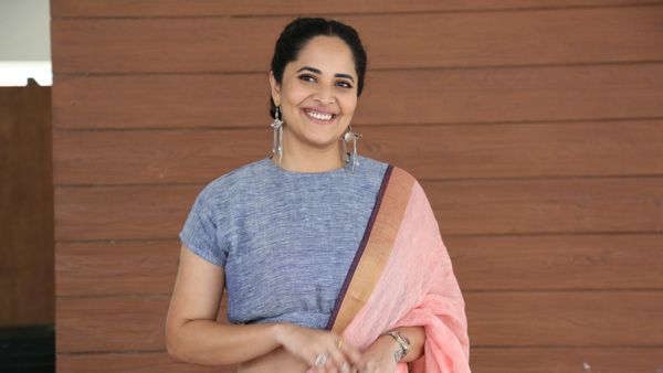 పెళ్లికి ముందు ఆయనతో 8 ఏళ్లు రిలేషన్‌షిప్.. అతడి కులం ఏమిటో నాకు తెలియదు.. అనసూయ