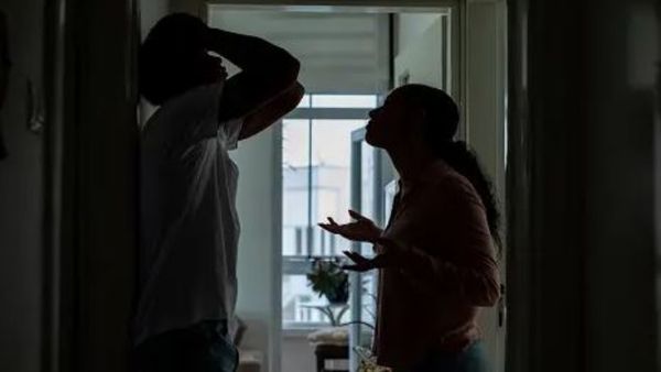 పెళ్లై ఆరు నెలలు కాలేదు... అప్పుడే విడాకులకు రెడీ అయిన స్టార్ డైరెక్టర్