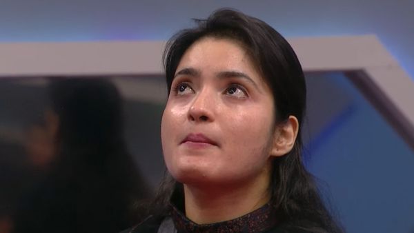 Bigg Boss 7 Telugu రతిక కోసం మాజీ ప్రియుడి పాట.. బ్యూటీని బిగ్‌బాస్ కెలకడం మామూలుగా లేదుగా!