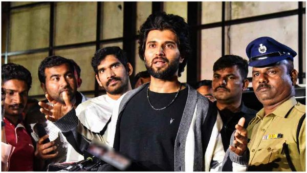 Vijay Deverakonda విజయ్ దేవరకొండపై అసభ్య వీడియోలు.. యూట్యూబర్ అరెస్ట్