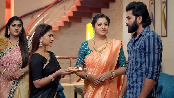 Naga Panchami 27th January: మోక్షకు మరో పెళ్లి.. తానే పెళ్లి కూతురు కావాలనుకుంటున్న మేఘన!