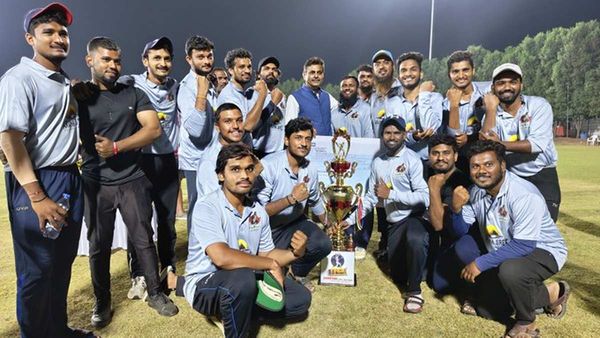 TFI Fans Cricket League: చతికిలబడ్డ పవన్ కల్యాణ్ ఫ్యాన్స్.. విజేతగా నిలిచిన ప్రభాస్ జట్టు!