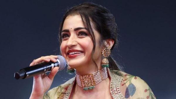 ఆ ఒక్క సినిమాతో త్రిష కెరియరే మారిపోయిందిగా.. స్టార్ హీరోలంతా ఆమె కోసం క్యూలో!