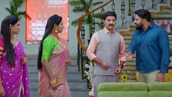 Brahmamudi March 4th సుభాష్, ప్రకాష్ మధ్య 50లక్షల పంచాయితీ.. కావ్య కోసం అత్తింట్లో రాజ్ పాట్లు!