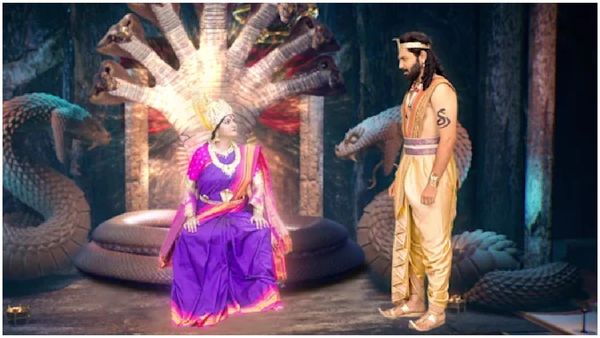 Naga Panchami 8th March: మేఘనే కరాళీ అని తెలుసుకున్న పంచమి.. కత్తితో చంపబోతున్న కరాళీ!