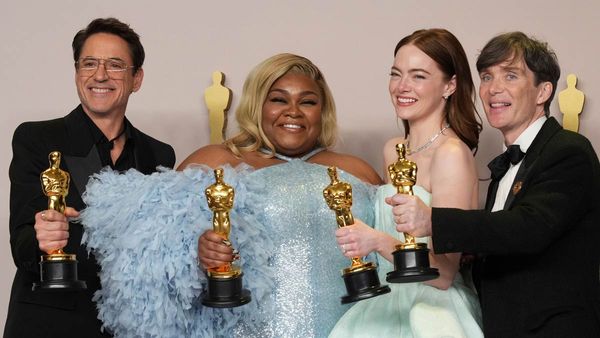 Oscar Awards 2024 ఆస్కార్ విజేతకు షాకింగ్ ప్రైజ్​మనీ - ట్రోఫీని అమ్మాలనుకుంటే మరీ ఇంత చీపా?