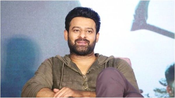 Prabhas ప్రభాస్ మూవీ నుంచి స్టార్ హీరోయిన్ ఔట్... కారణం ఏమిటంటే?