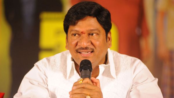 ఆ తప్పు చేసి కాళ్ళు పట్టుకున్నంత పని... రాజేంద్ర ప్రసాద్‌పై సీనియర్ డైరెక్టర్ షాకింగ్ కామెంట్స్