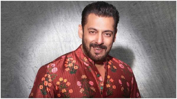 Salman Khan సల్మాన్ ఖాన్‌పై హత్యాప్రయత్నం.. ఇంటి వద్ద అగంతకుల కాల్పులు