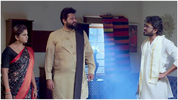 Guppedantha Manasu May 18th: వసు పెళ్లిలో రచ్చ.. మహేంద్ర ఎంట్రీతో రాజీవ్ ఖతం.. బయటకొచ్చిన మను!