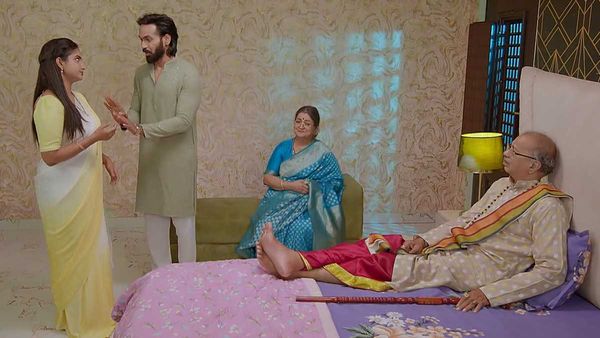 Brahmamudi 26th June episode: పూల పక్కా.. నేను నీ పక్కన.. రాజ్‌తో కావ్య రొమాన్స్!