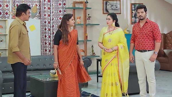 ఎట్టకేలకు భార్య కొడుకుల నిజస్వరూపం తెలుసుకున్న ఫణీంద్ర..తల్లి, కొడుకుల నిర్వాకం సాక్షాలతో సహా బయటపెట్టిన రిషి!