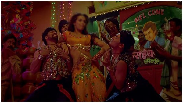 ఐటెం సాంగ్స్ నే నమ్ముకున్న స్టార్ హీరోయిన్.. ఆ సినిమాతో రీఎంట్రీ?