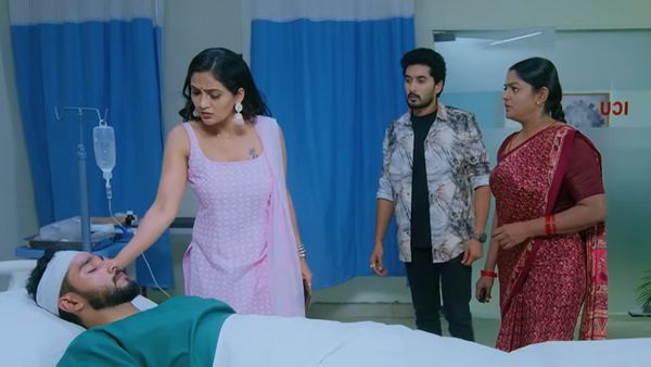 చెల్లెలి ప్రేమ విషయం తెలుసుకున్న కార్తీక్.. కోలుకోలేని షాక్ లో పారిజాతం!