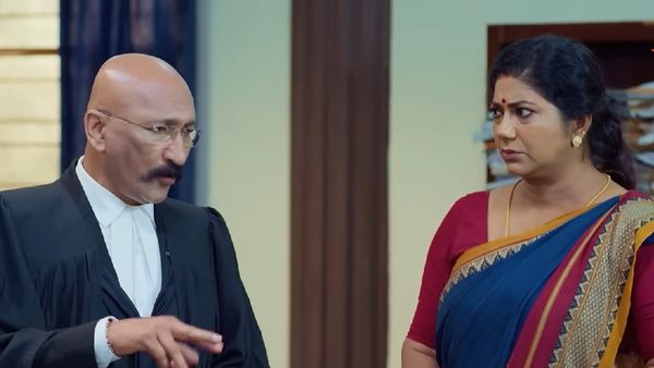 Karthika Deepam August 13th episode: కోర్టులో ప్లేట్ ఫిరాయించిన అనసూయ.. ఊహించని నిర్ణయం తీసుకున్న శౌర్య!