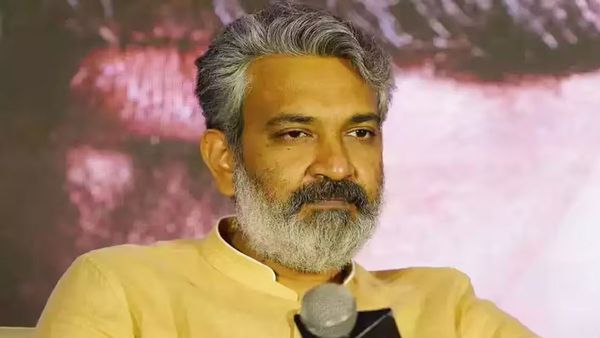 నా కర్మ..వాడు హీరోనా, కుంటిగుర్రంతో పోలుస్తూ..టాలీవుడ్‌ స్టార్‌పై రాజమౌళి హాట్ కామెంట్స్