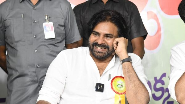 వరద బాధితులకు బాసట.. మరోసారి భారీ విరాళం ప్రకటించిన పవన్ కళ్యాణ్, మొత్తం ఎన్ని కోట్లంటే..?