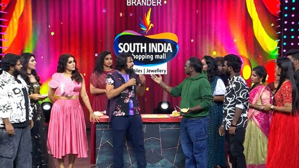 కేక్ తెచ్చిన తంటా .. ఇమ్మాన్యుయేల్ సీరియస్.. నోరెత్తని రష్మీ గౌతమ్ !