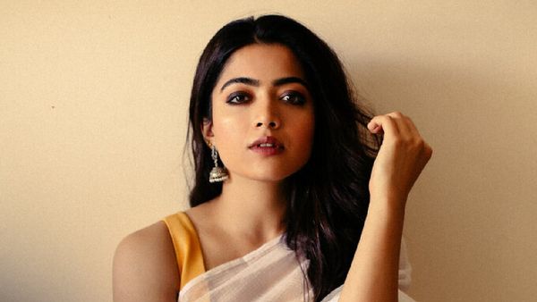 వన్ అండ్ ఓన్లీ రష్మిక .. ఒకే నెలలో రెండు 900 కోట్ల సినిమాలతో ఏ హీరోయిన్‌కి లేని రికార్డ్