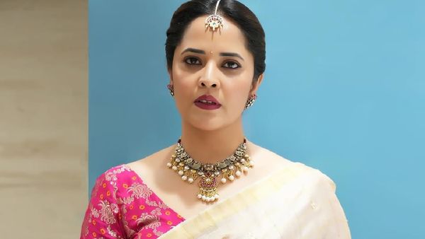 Anasuya Bharadwaj : మిస్ యూ అంటూ నెటిజన్ల పోస్ట్ .. అనసూయ షాకింగ్ రెస్పాన్స్