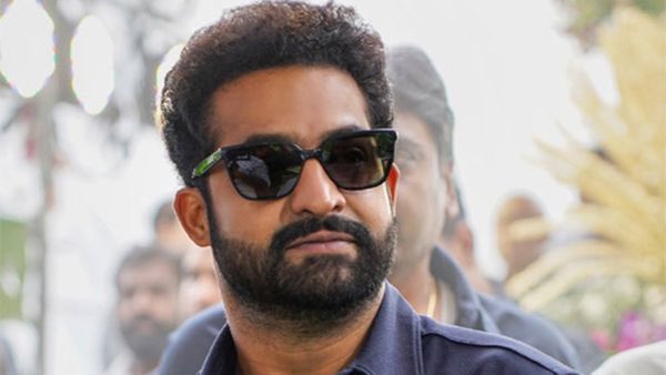 జూనియర్ ఎన్టీఆర్ హాలీవుడ్ ఎంట్రీ.. హింట్ ఇచ్చిన స్టార్ డైరెక్టర్..