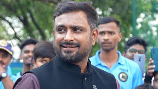 సుకుమార్ పై అంబటి రాయుడు షాకింగ్ కామెంట్స్.. ఇలా అనేసాడేంటి