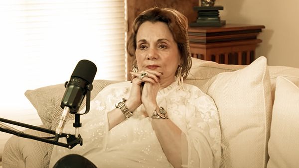 తల్లి చనిపోయినా శవాన్ని వదిలేసి షూటింగ్‌కు.. ఆ హీరోయిన్ ఎవరో తెలుసా?