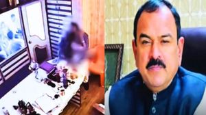 ज्योतिष Ashok Kharat के प्राइवेट-लिपलॉक वीडियो ने मचाई सनसनी, ऐसी मुलाकात का करते थे इतने लाख चार्ज