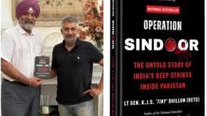 'Operation Sindoor' पर फिल्म बनाएंगे Vivek Agnihotri, सबसे बड़ी स्ट्राइक की कहानी अब बड़े पर्दे पर!