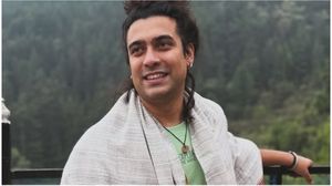 Jubin Nautiyal ने चोरी-छुपे रचा ली शादी, बचपन की दोस्त को बनाया जीवनसाथी