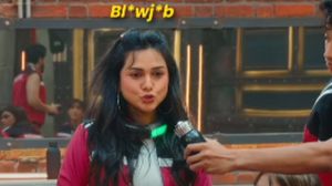 तलाक के ऐलान के बाद असली रंग में आई आकांक्षा चमोला, लैला से बोलीं- Blo*j*b... वीडियो देख सिर पकड़ लेंगे गौरव