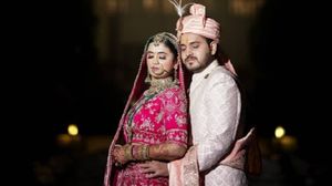 Love Story: गर्लफ्रेंड के लिए बना IAS, बेहद जबरदस्त है IAS चर्चित गौर और IFS आरुषी मिश्रा की लव स्टोरी