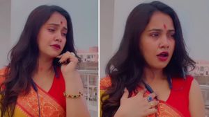 Trisha Kar Madhu Ka Viral Video: भोजपुरी हसीना त्रिशाकर मधु का वीडियो वायरल, फिर हिला डाला इंटरनेट