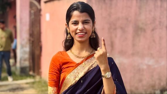 25 साल की Maithili Thakur ने अलिनगर में जीतकर रचा इतिहास, बनीं बिहार की सबसे कम उम्र की MLA