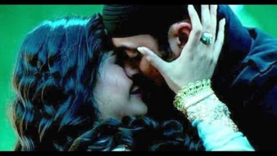 अपने दोस्त की 19 साल छोटी बेटी के साथ इस सुपरस्टार ने किया रोमांस, अंकल कहते कहते...