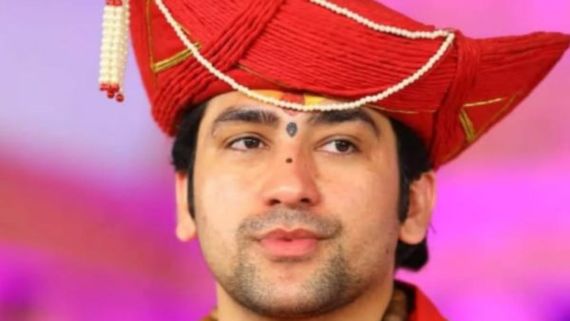   इंद्रेश उपाध्याय के बाद अब बागेश्वर बाबा चढ़ेंगे घोड़ी, बताया कौन है दुल्हन और कब करेंगे शादी 