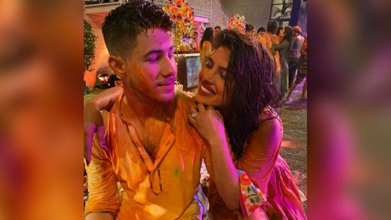 सोती रह गईं प्रियंका चोपड़ा, Nick Jonas ने सुबह सुबह दे डाली Holi की शुभकामनाएं, रंग में डूबे दिखे जीजा जी