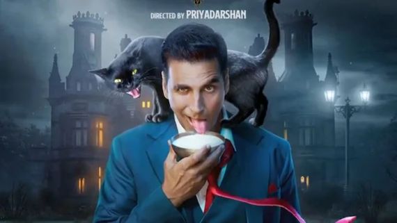 Bhoot Bangla Teaser लोगों ने अक्षय कुमार को बताया किंग ऑफ हॉरर कॉमेडी, बोले- 'कार्तिक के पापाजी आ गए' 