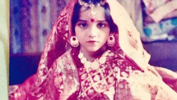 जमकर दिए इंटीमेट सीन अब प्रेग्नेंट होने तो तरसी, इस एक्ट्रेस ने 25 बी ग्रेड फिल्मों में दिखाया हुस्न