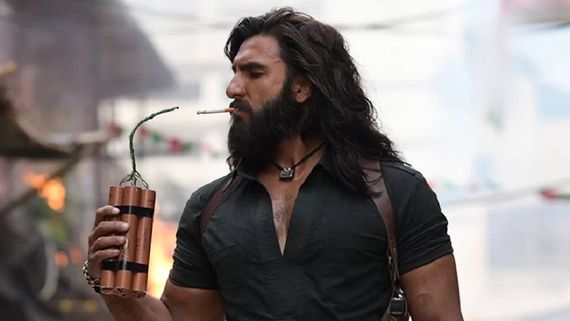 Dhurandhar 2 Paid Preview के लिए मारा मारी, 2500 में  बिक गए 40 हजार से ज्यादा टिकट