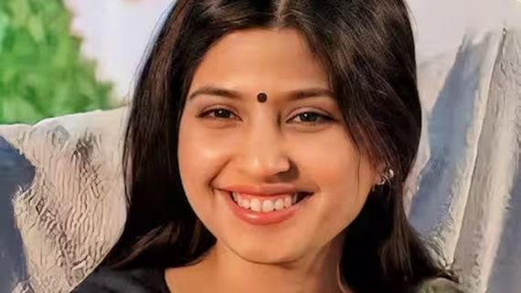 सादगी भरी खूबसूरत हैं अखिलेश यादव की बेटियां अदिति-टीना, मां डिंपल यादव पर गई हैं पूरी की पूरी